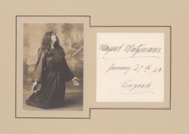 Matzenauer, Margaret - Ensemble with Signature and Photograph