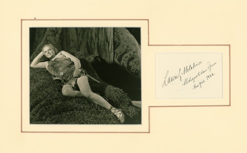Melchior, Lauritz - Ensemble with Signature and Photograph as Siegfried