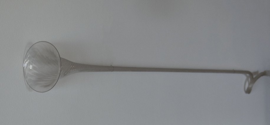 Trumpet - Clear Glass - 19th-cenutury Glass Trumpet. - (5167)