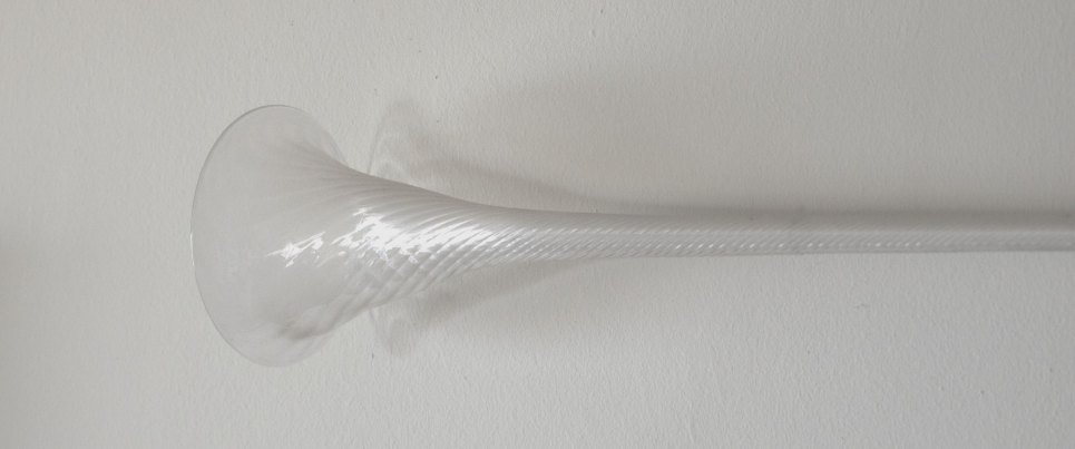 Trumpet - Clear Glass - 19th-cenutury Glass Trumpet. - (5165)