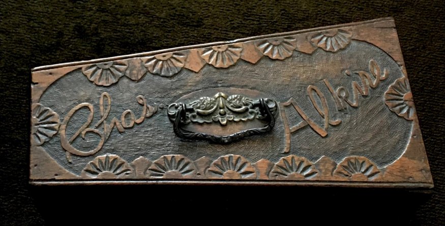 Cornet Case In Carved Wood - (5603)