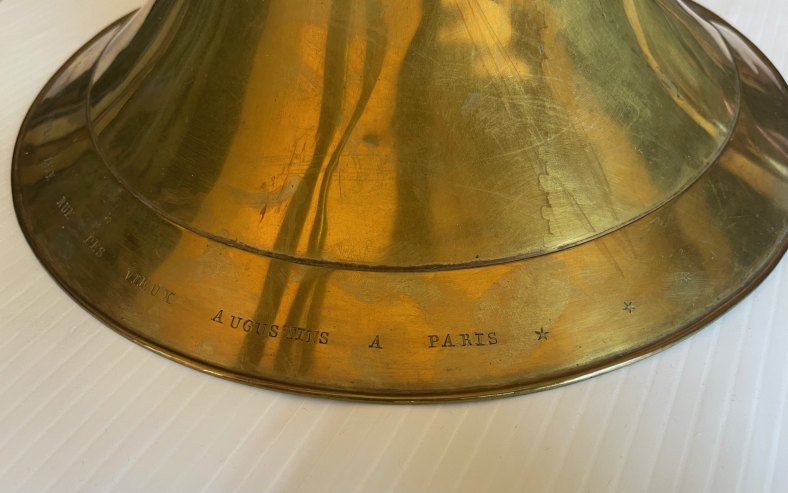 HORN - COURTOIS AINÉ NATURAL HORN WITH CROOKS IN CASE